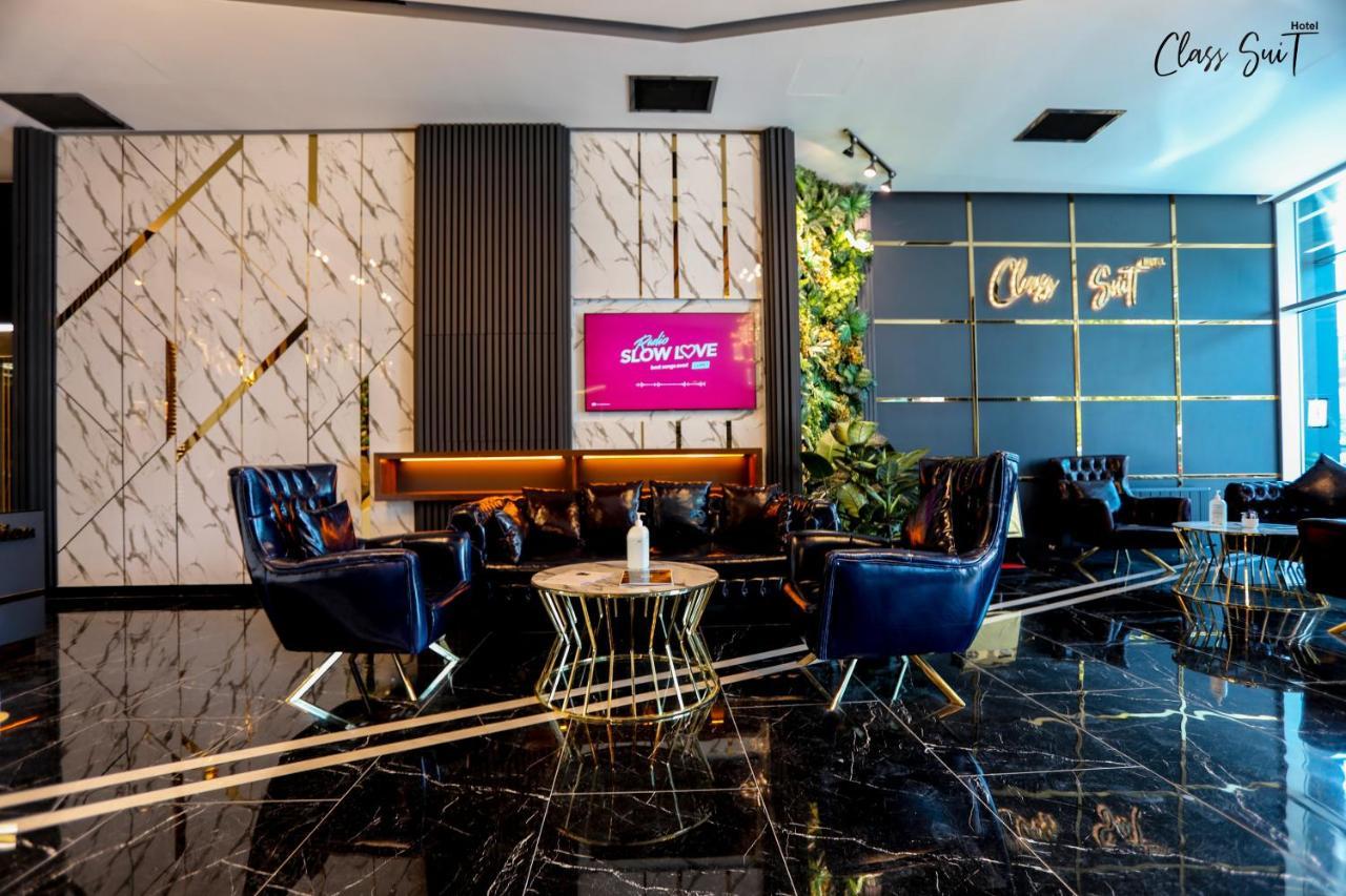 Class Hotel *