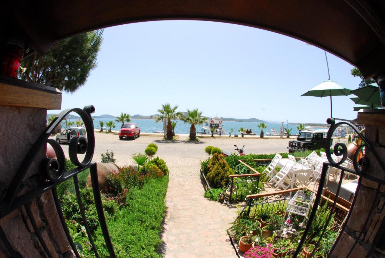 Aliye Hanim * Ayvalik