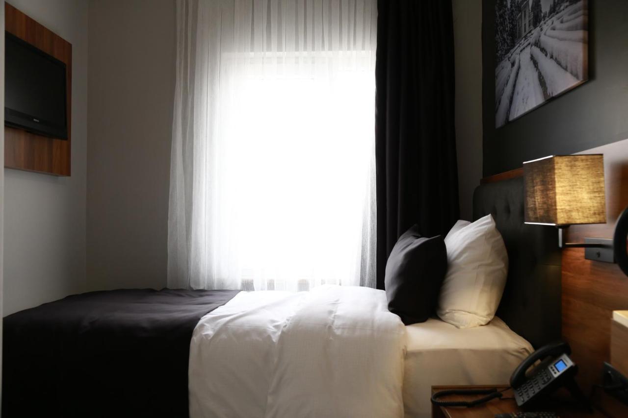 Hostel Azra