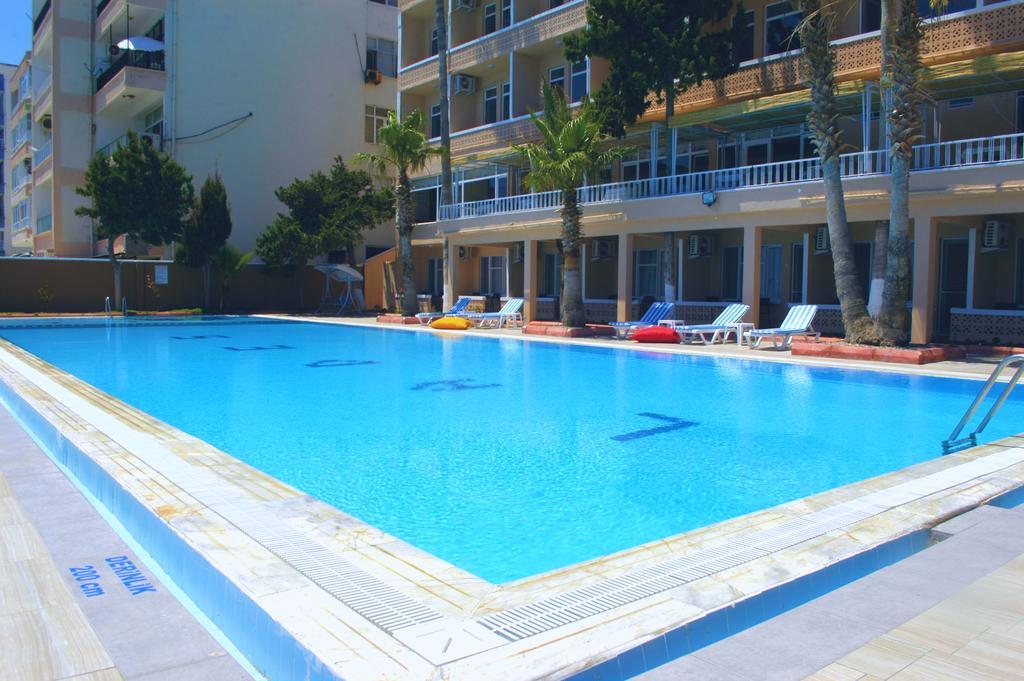 Hotel Lades *