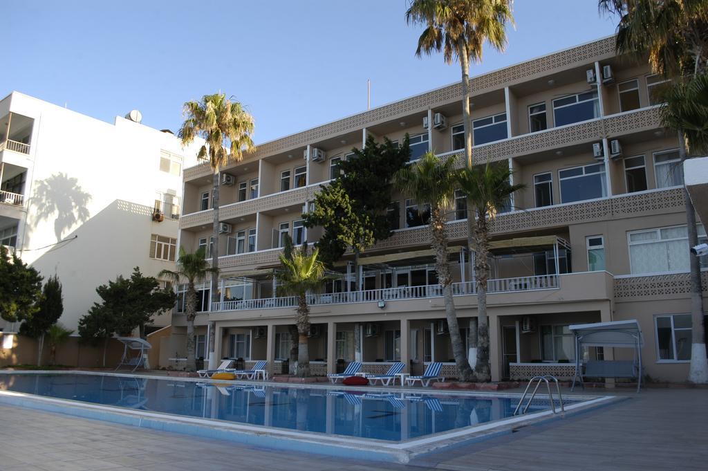 Lades Hotel *