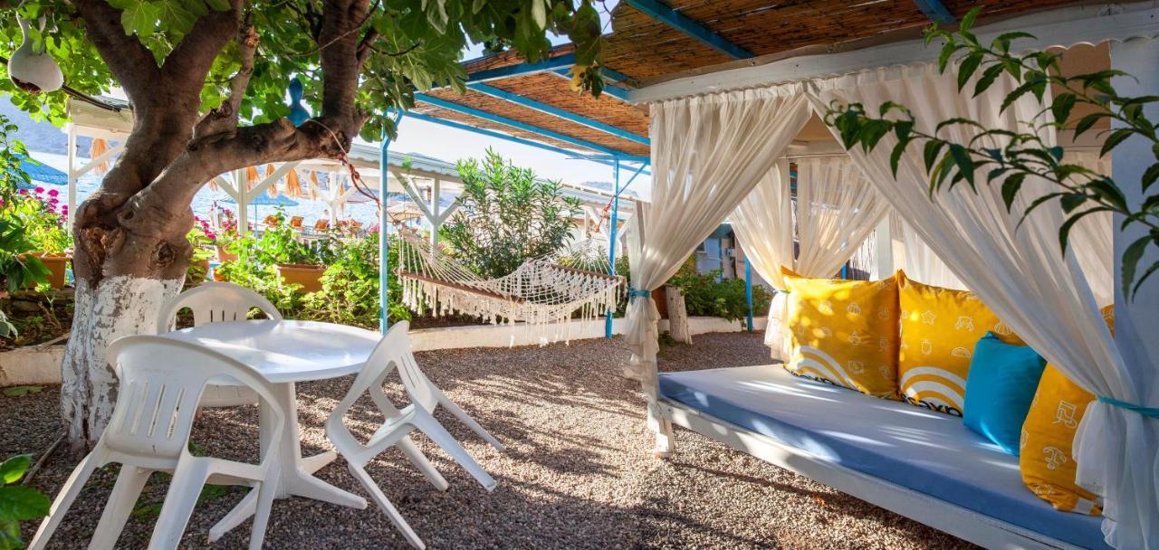 Aphrodite Hotel *