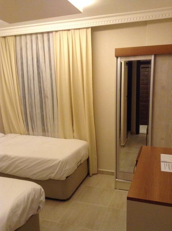 Golden Stone Butik Hotel 3*