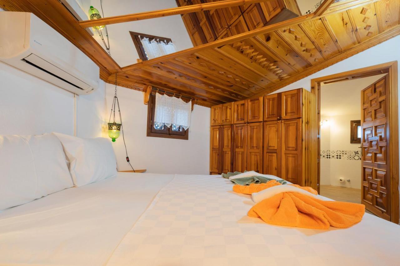 Liya Boutique & * Akyaka (Mugla)