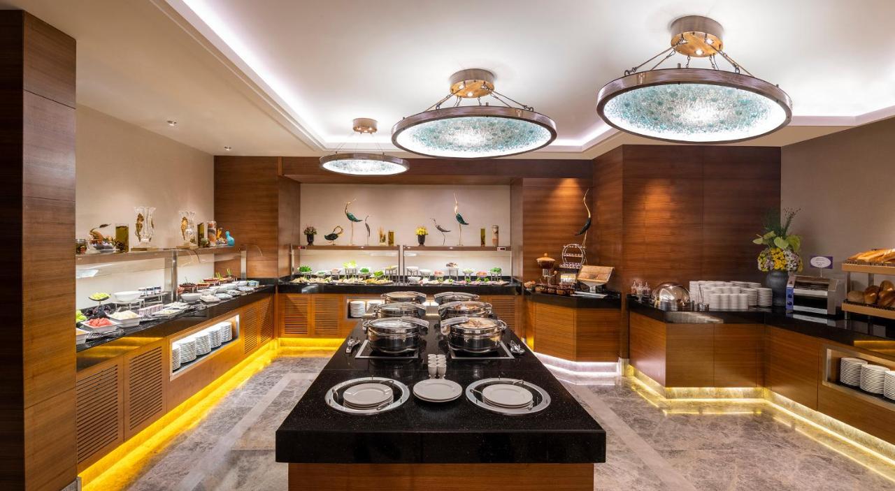 Moevenpick & Thermal Hotel 5*