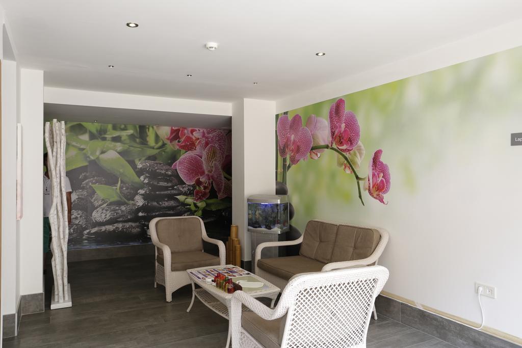 Aparthotel Club Aida 4*