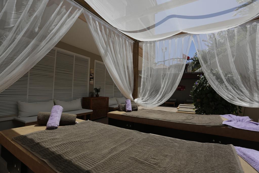 Club Aida Aparthotel 4*
