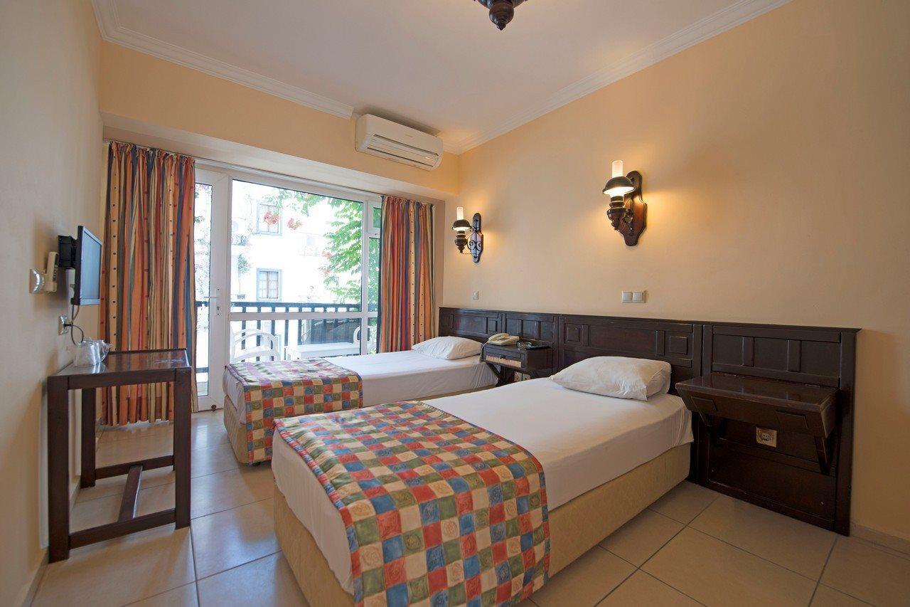Sami Hotel 4*