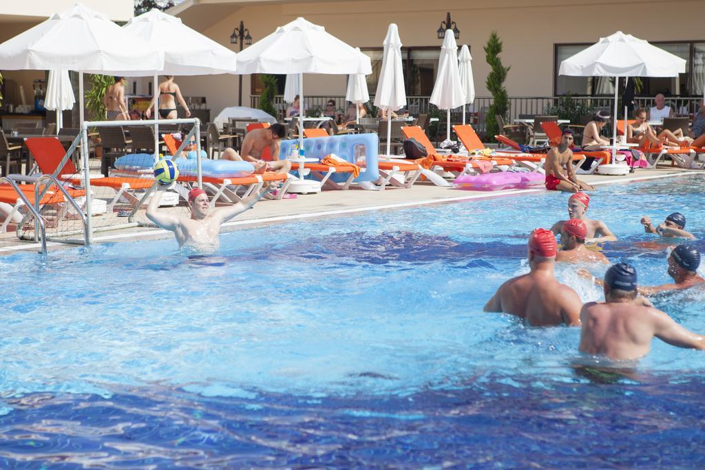 Hotel Orange Palace 5*