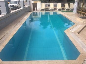 Defne & Zevkim Aparthotel 2*