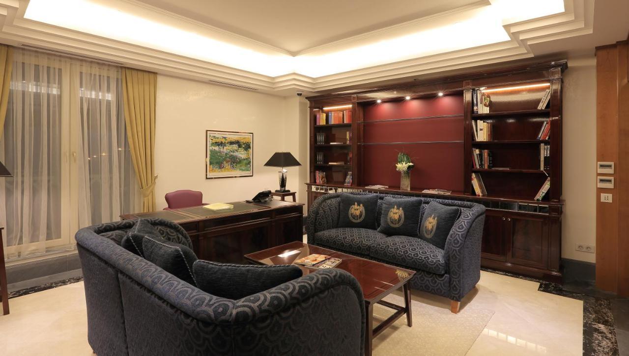 Atli Hotel