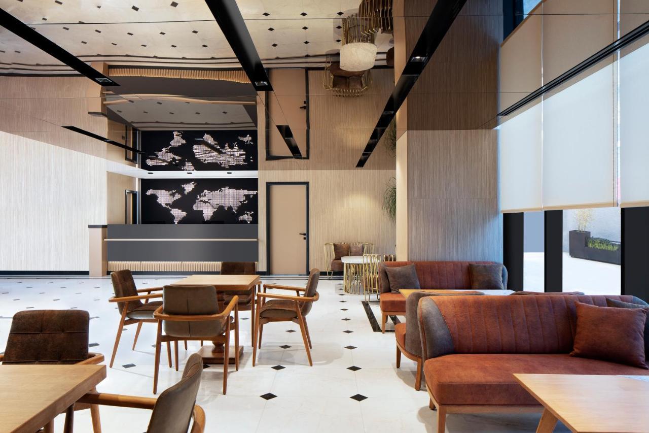 Hotel By Marriott Atasehir