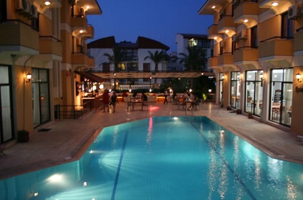 Albano Hotel 3*