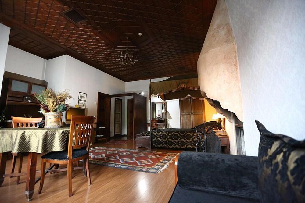 Otantik & Hotel 4*