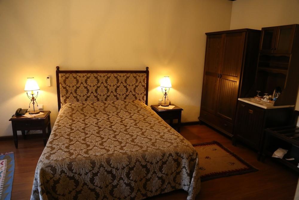 Otantik & Hotel