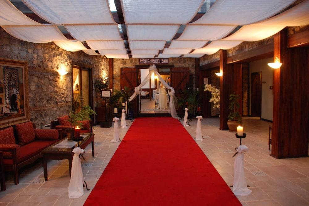 Otantik & Hotel