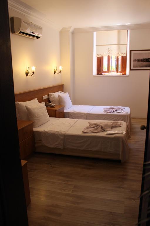 Sizmahan Hotel *