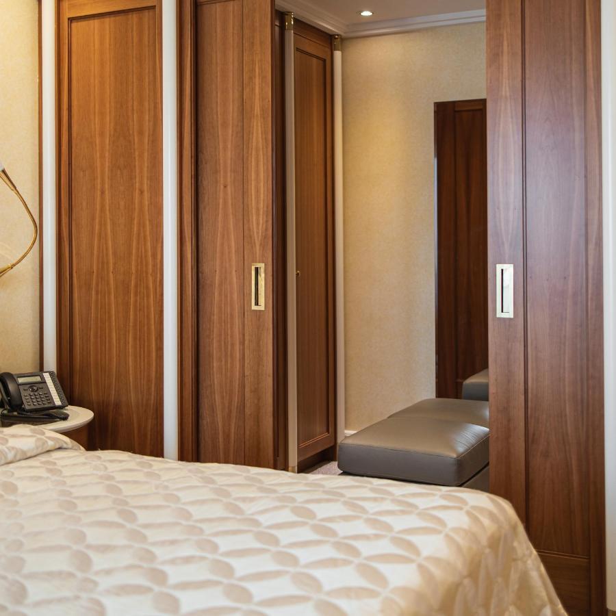 Atli Hotel