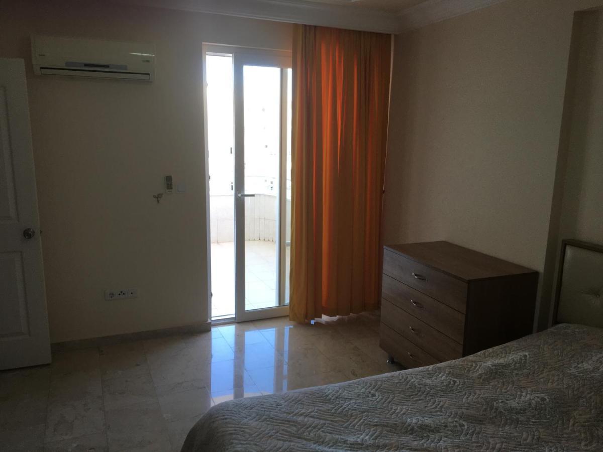 Apartment Gold Sun