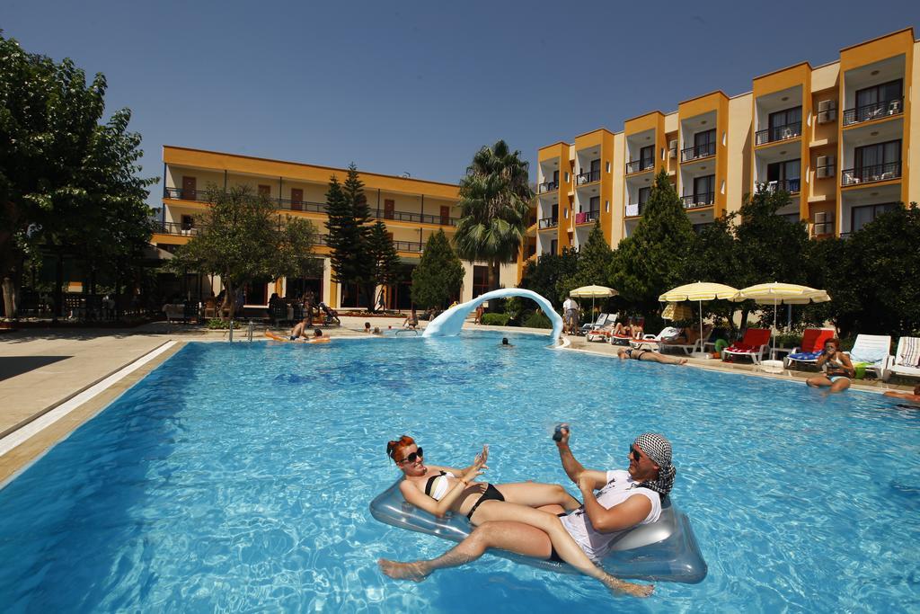 Club Mira Hotel