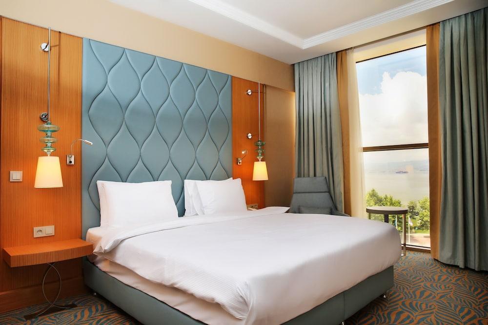 Tryp By Wyndham Izmit 5*