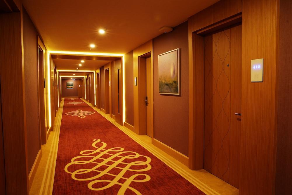 Tryp By Wyndham Izmit 5*