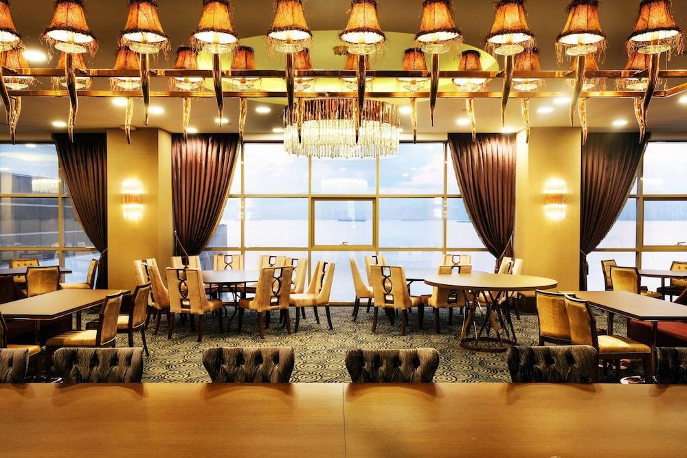 Tryp By Wyndham Izmit 5* Kocaeli