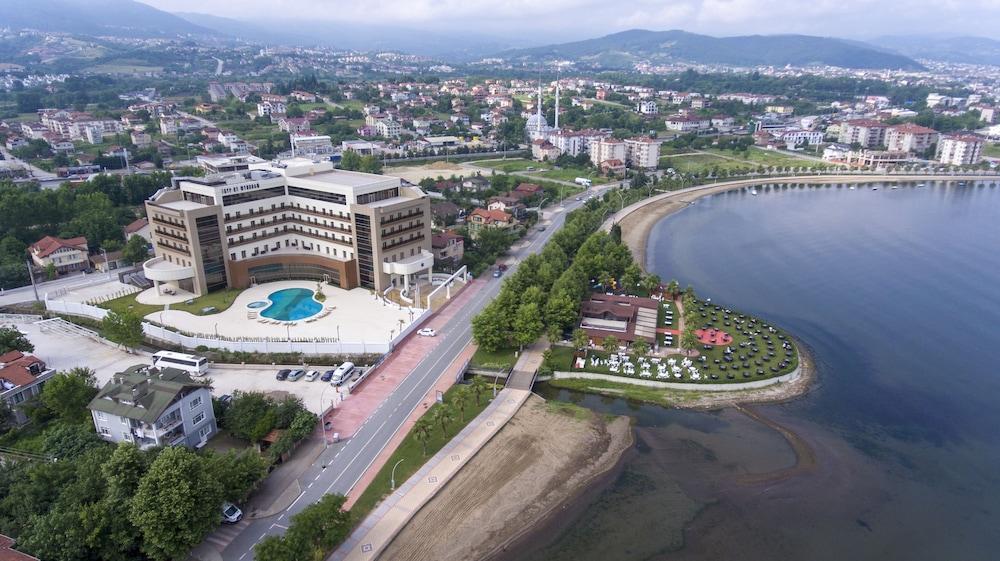 Hotel Tryp By Wyndham Izmit Kocaeli