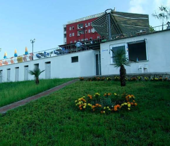 Mora Hotel 3*