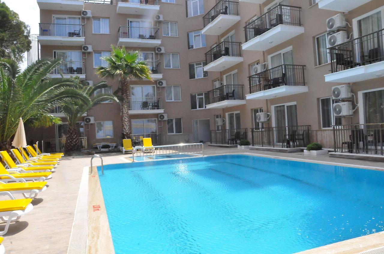 Melis Apartment Kusadasi