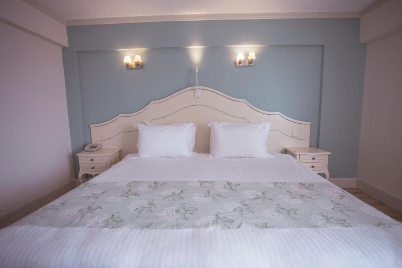 Hotel Limani 2*