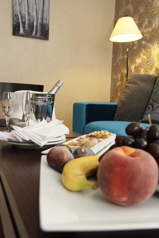 Asrin Park & Convention Center Hotel