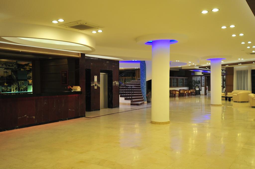 Hotel Mirabell 4*