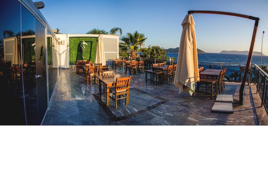 Sea View 3*