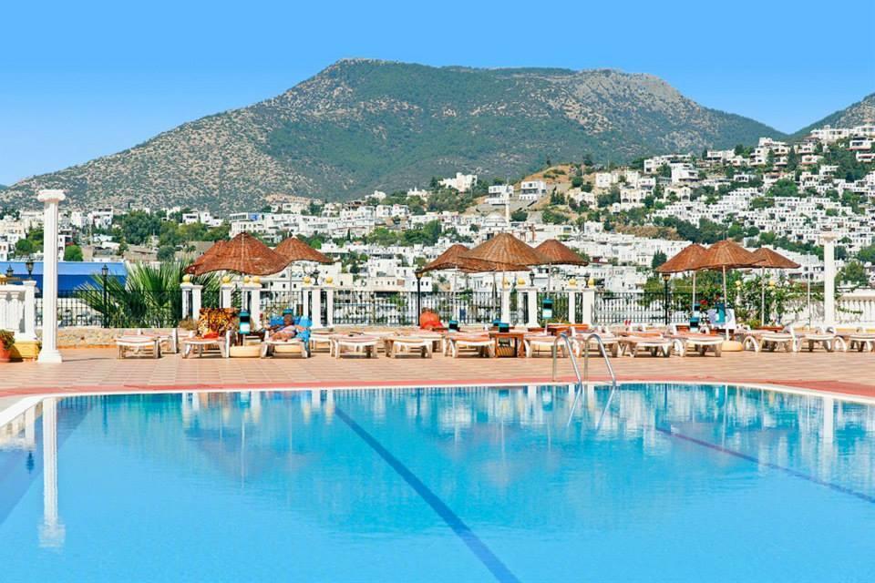 Club Bozok Aparthotel 3*