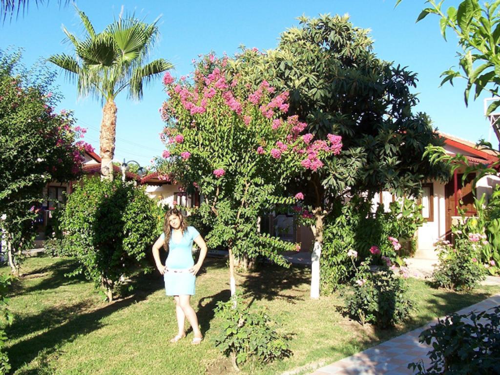 Hulusi Hotel Side