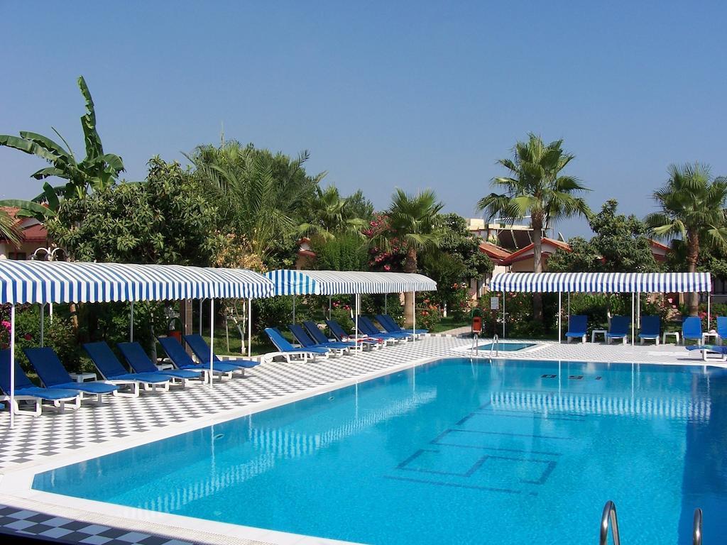 Hulusi Hotel *