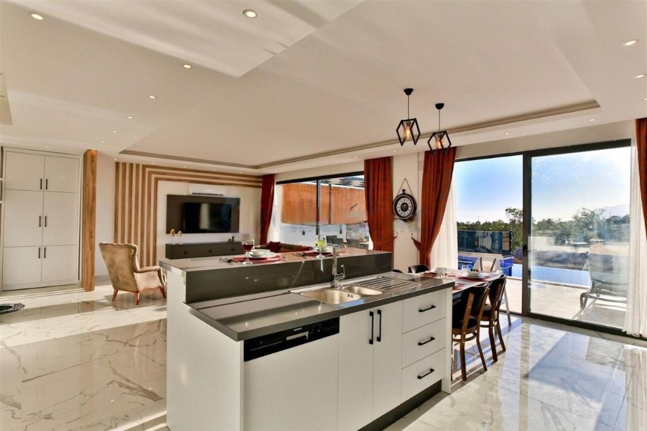 Villa Lycian-kalkan 3 Bedroom-2 Jakuzzies-sauna-turkish Hamam-huge Private Pool And Lovely Garden