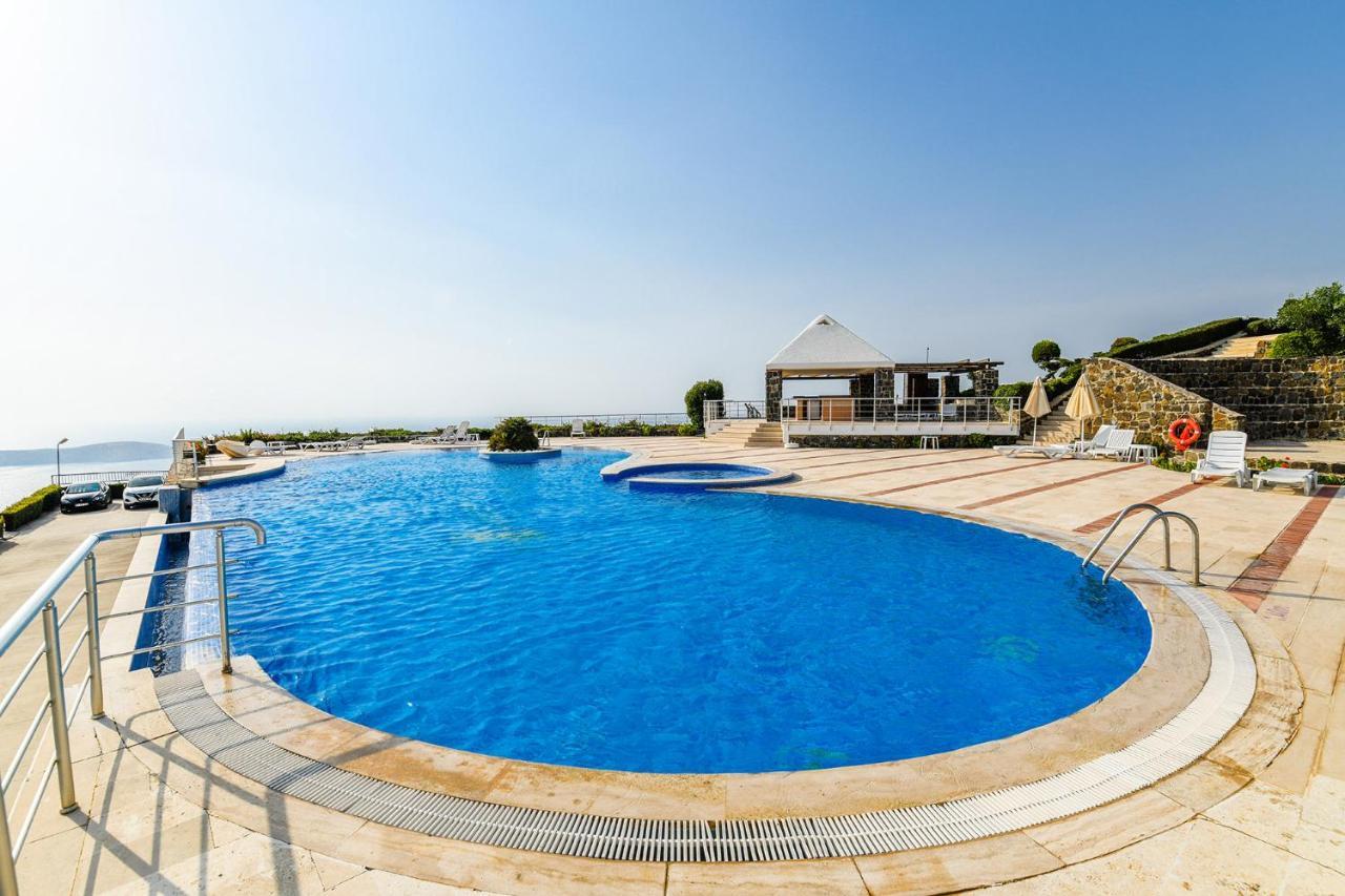 Grand Sea View Aparts Apartment *