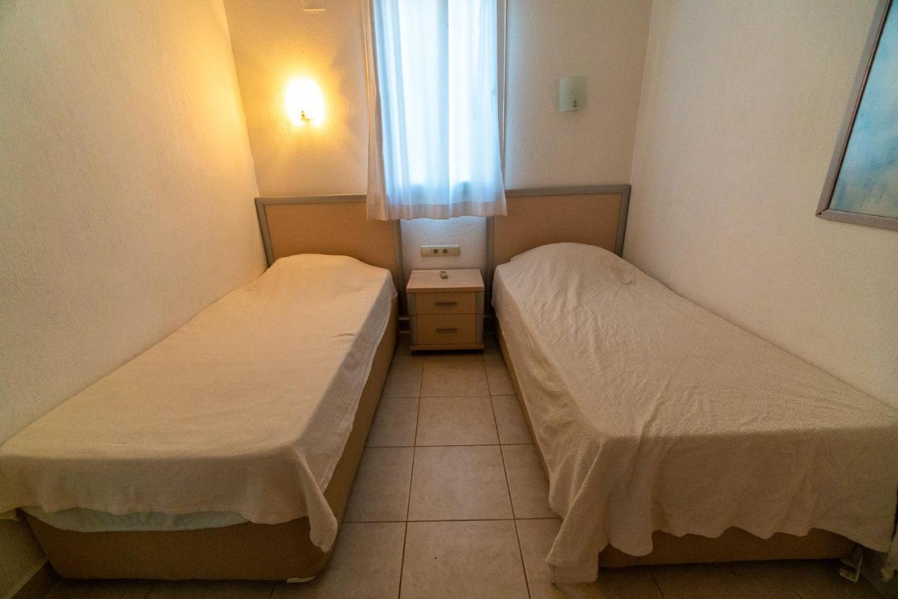 Grand Sea View Aparts Apartment *