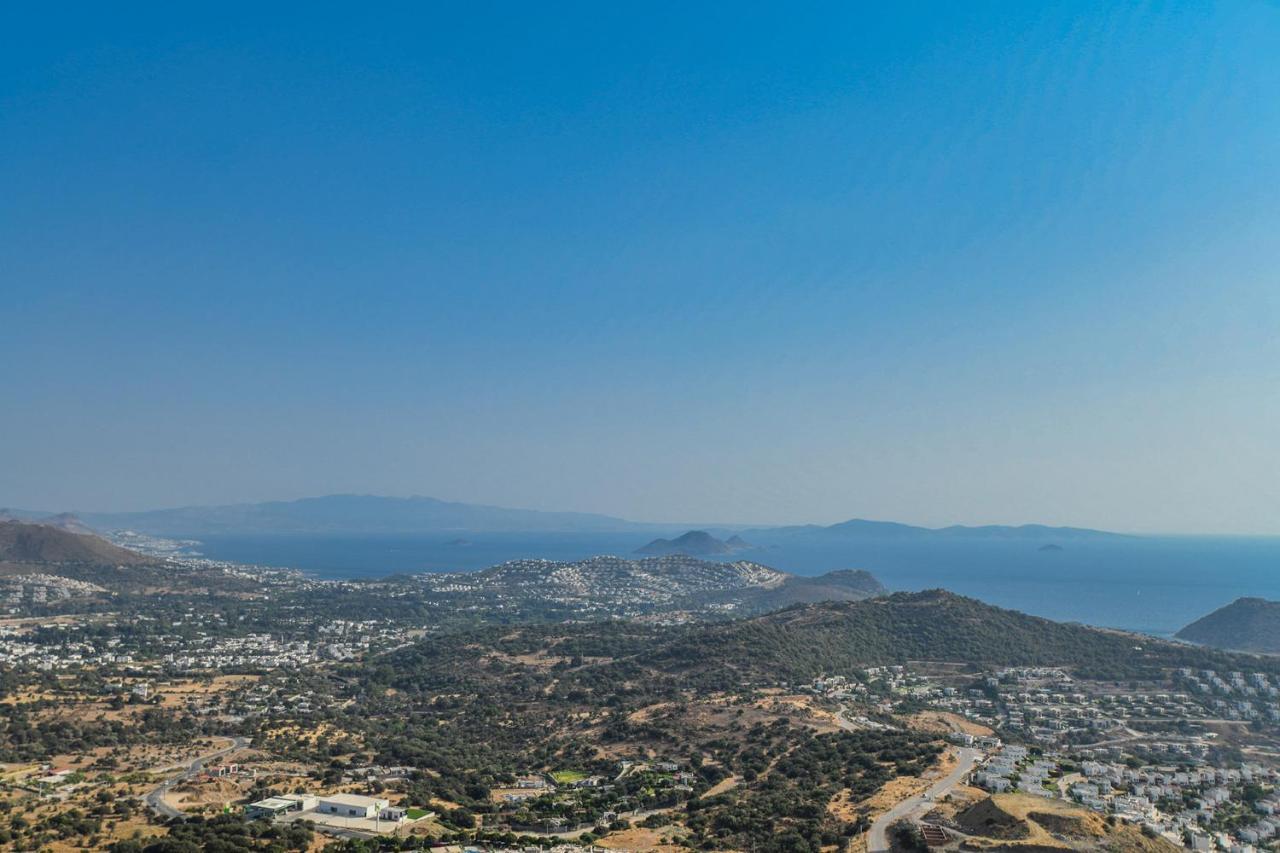 Grand Sea View Aparts