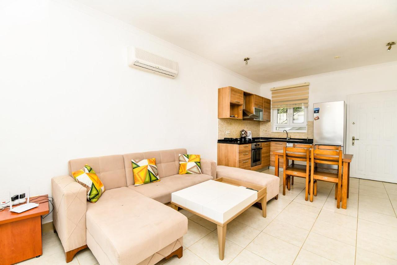 Grand Sea View Aparts *