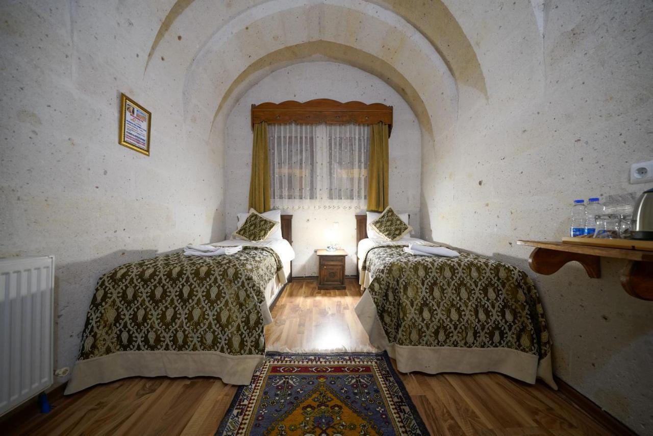 Arch Hotel