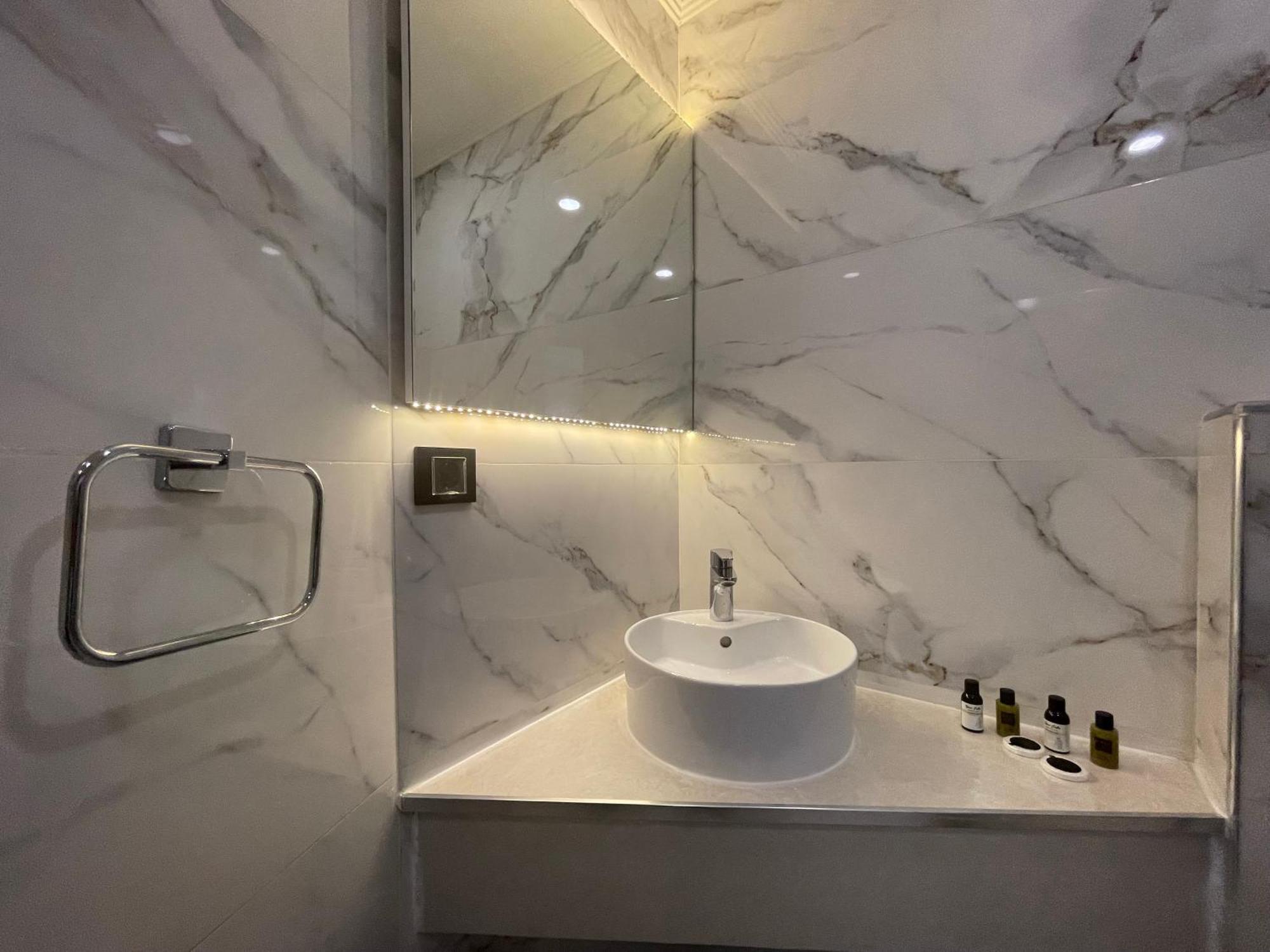 Le Luxe & Hotel