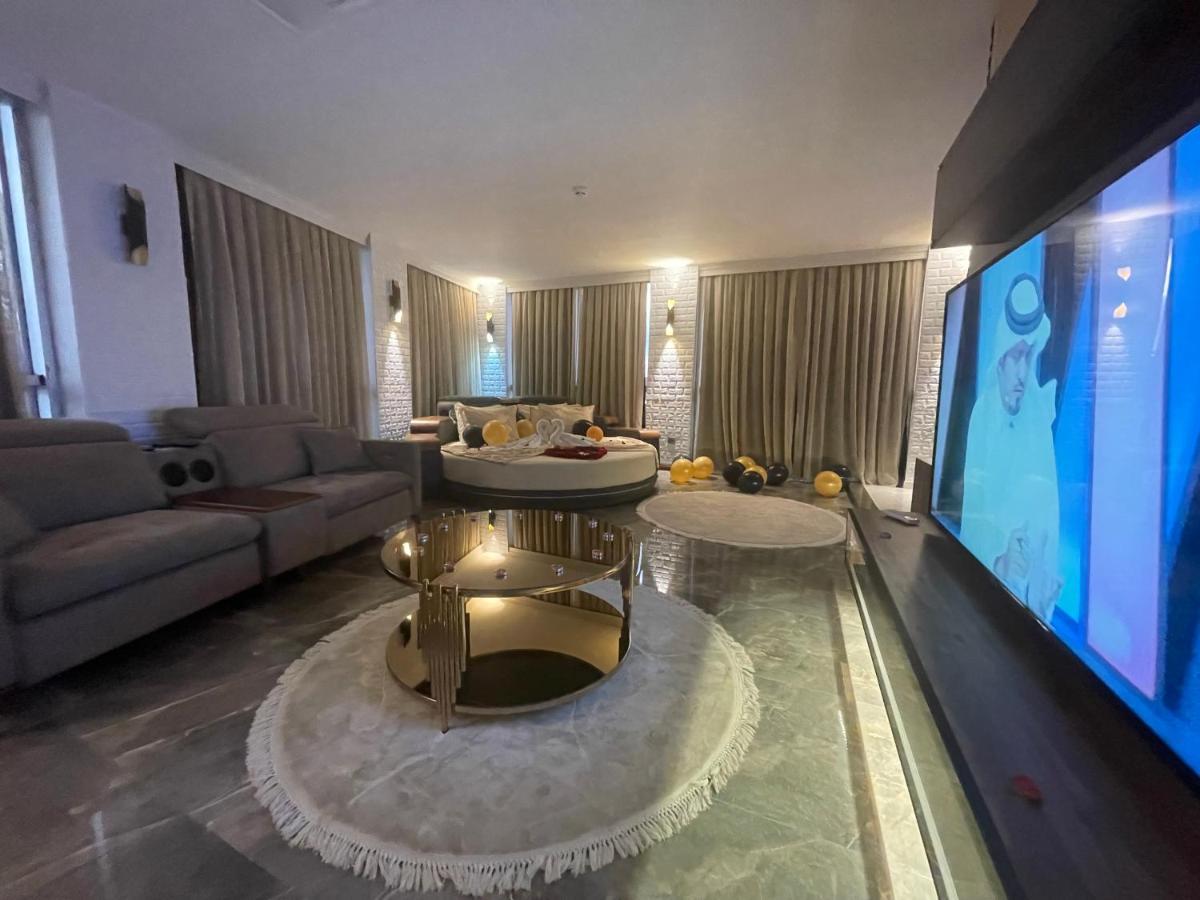 Le Luxe & 5*