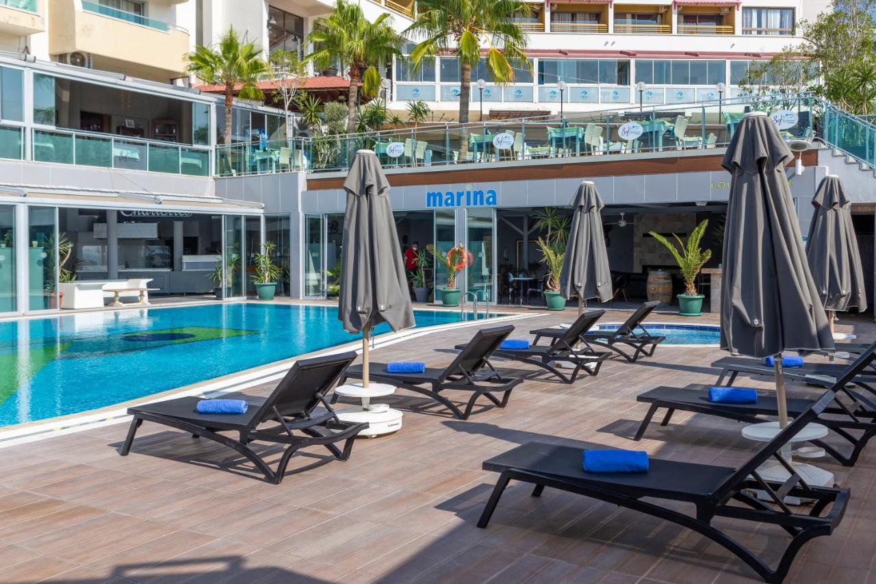 Marina Hotel