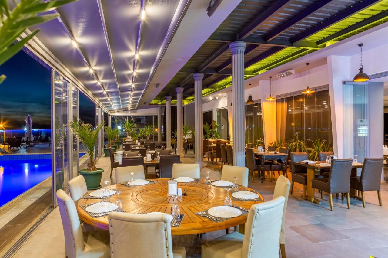 Marina Hotel 4*