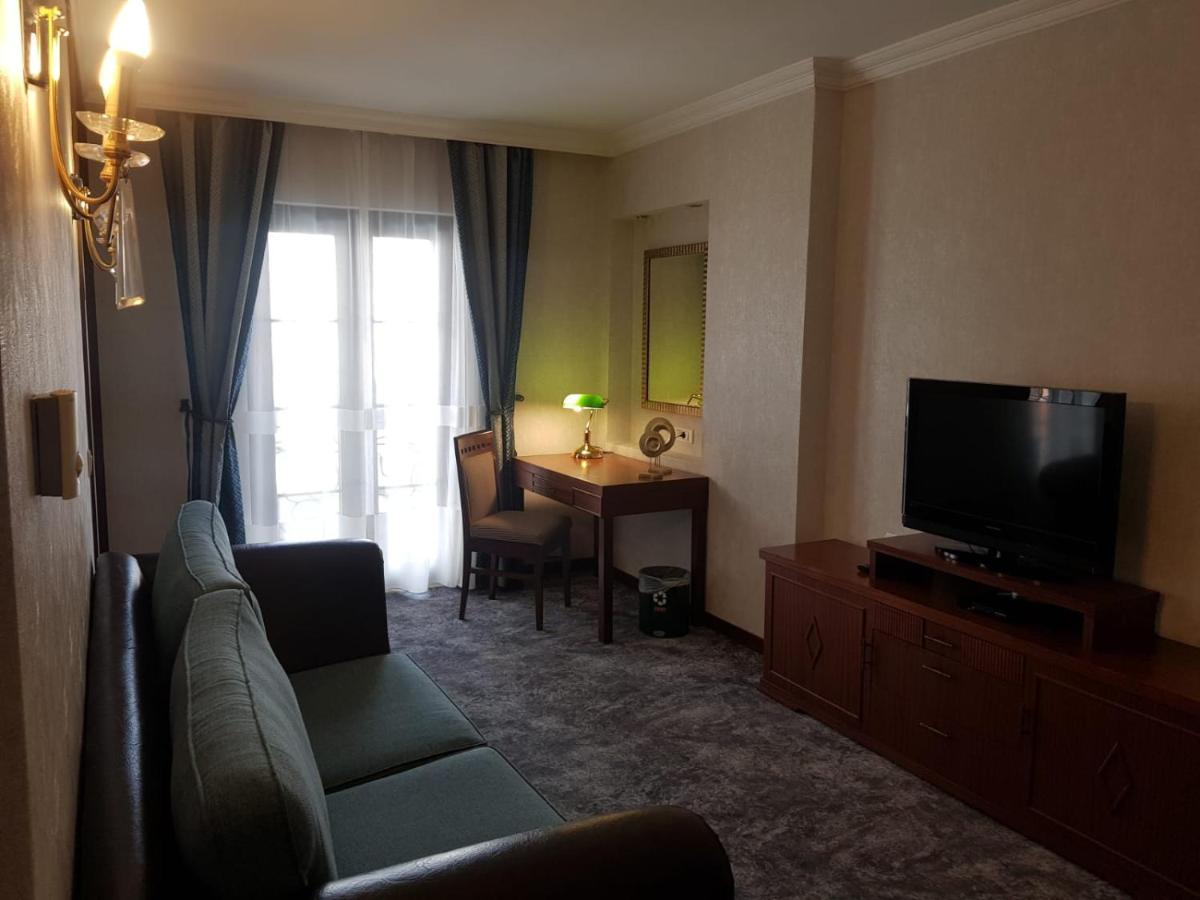 Hotel Midas 4*