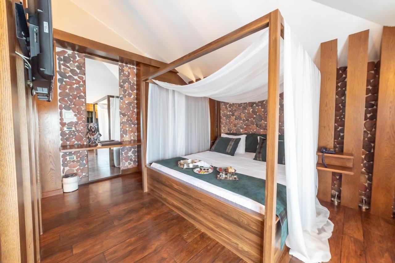 Atik Hotel 4*