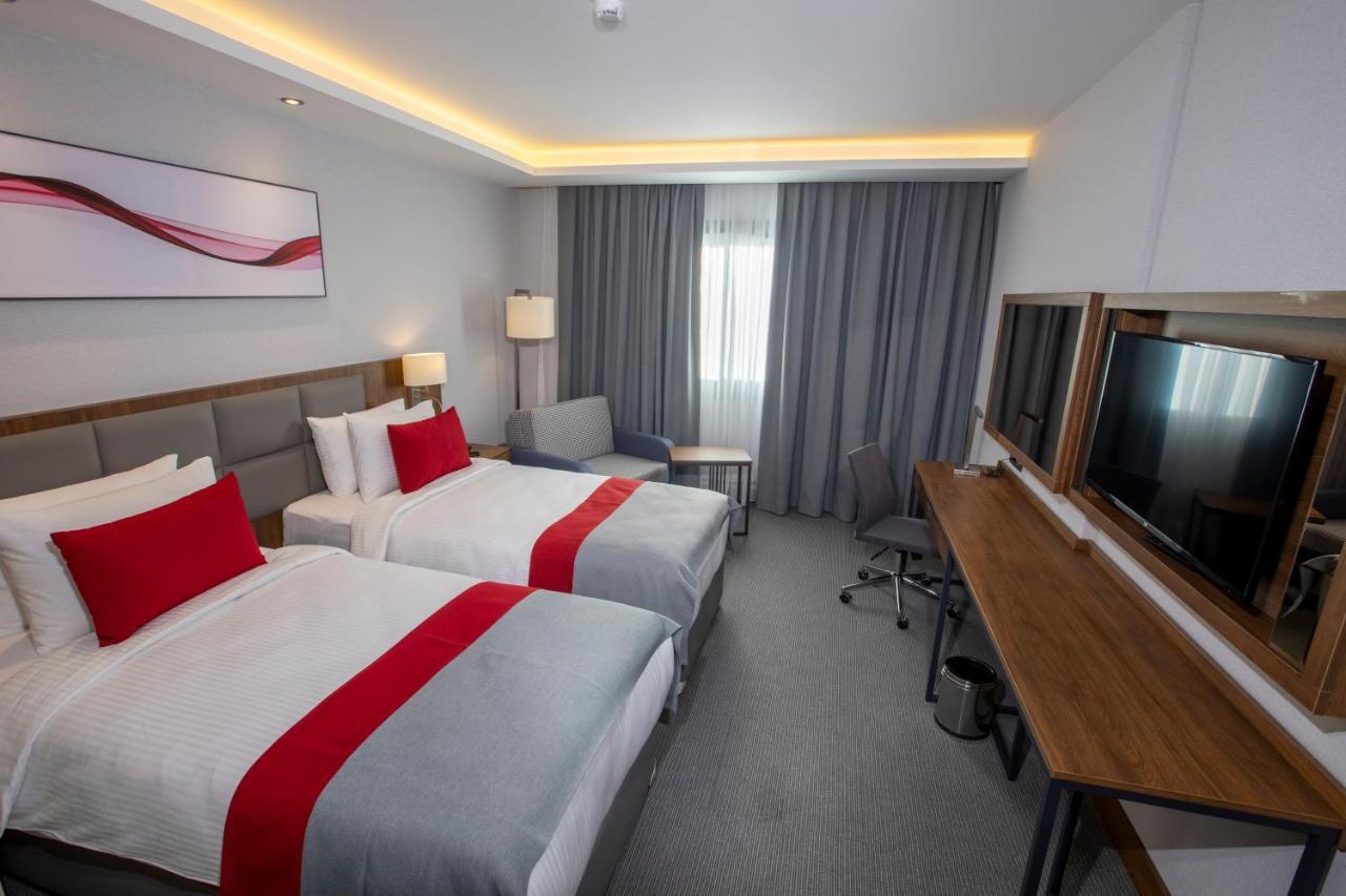 Ramada By Wyndham Aliaga 4* Izmir